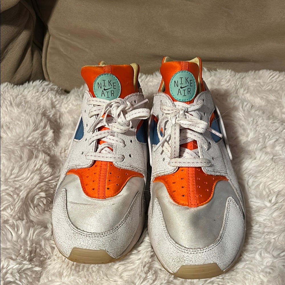 Nike mens Orange and White Sneakers